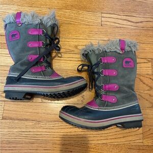 Sorel JOAN OF ARCTIC Pink Gray Winter Snow Duck Boots Youth Big Girls 4